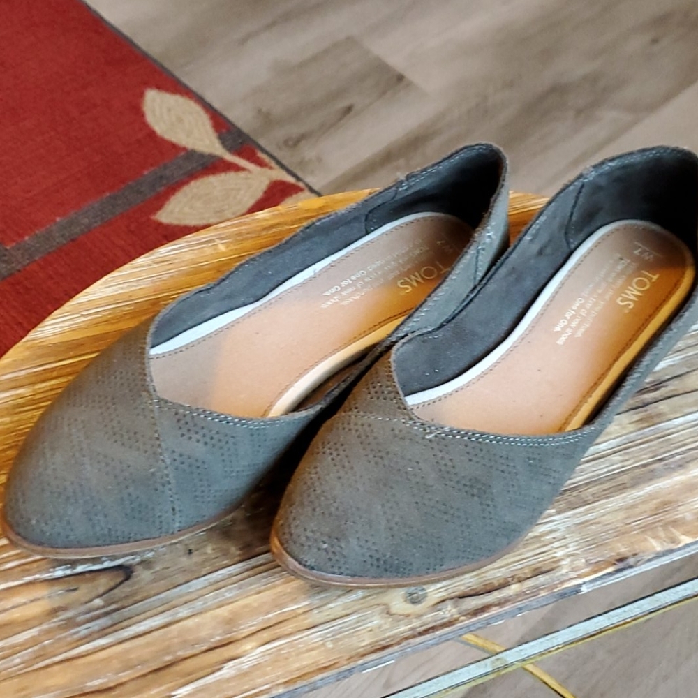 Olive Green Toms
